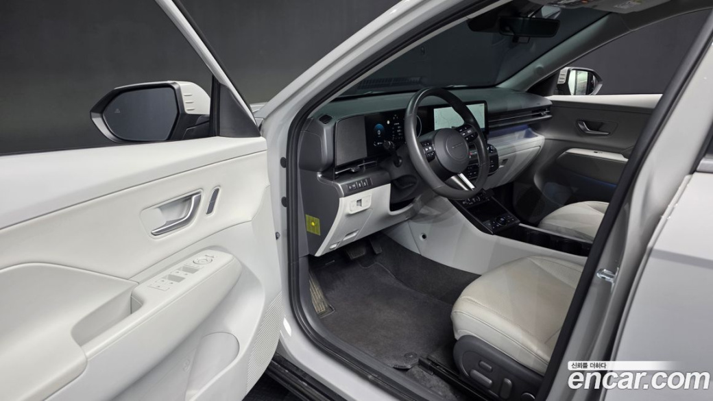 Hyundai Kona Gasoline 2.0 2WD, 2023