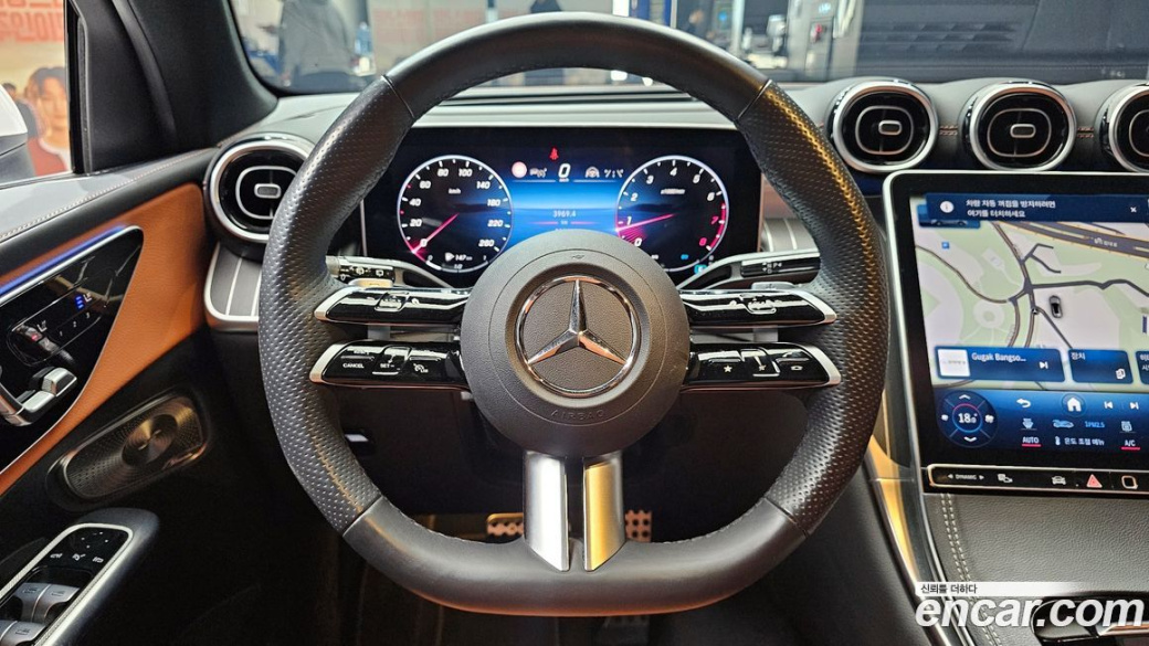 Mercedes-Benz GLC-Class GLC300 4MATIC AMG Line, 2024