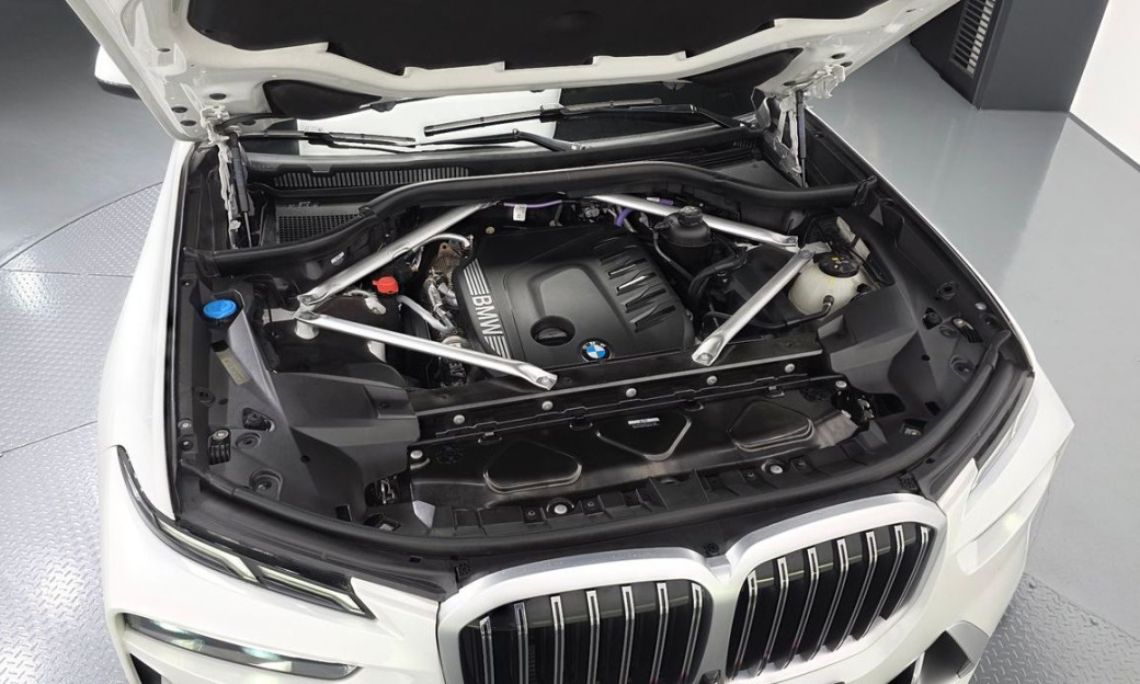 BMW X7 xDrive 40d Design Pure Excellence 7-Seater, 2024