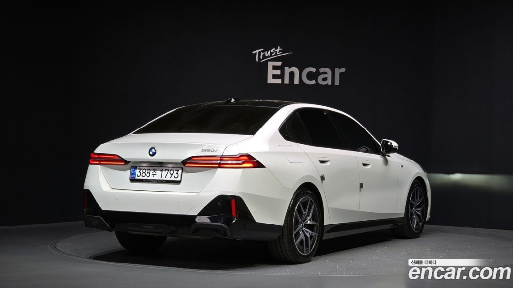 BMW 5-Series 520i M Sport, 2024