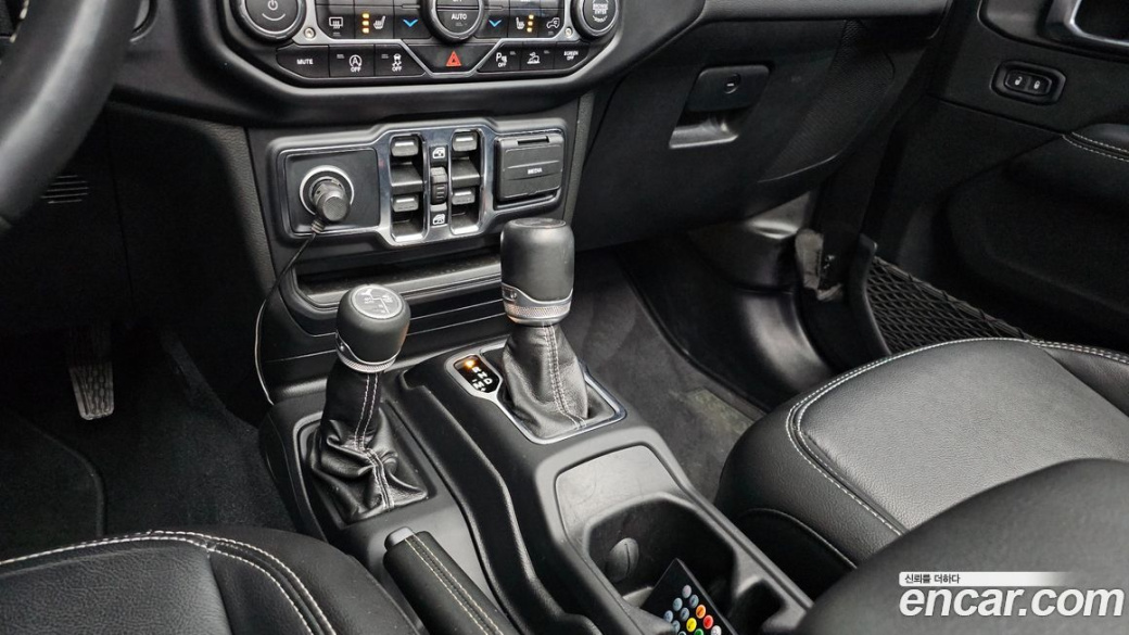Jeep Wrangler 2.0 Overland Power Top 4Door, 2022