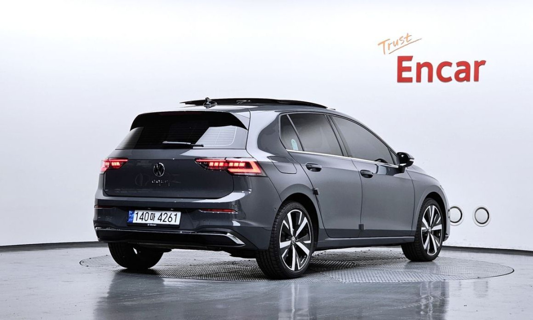 Volkswagen Golf 2.0 TDI Prestige, 2025