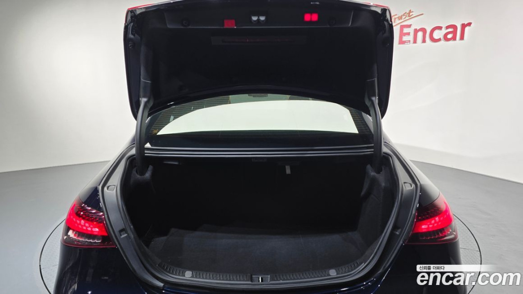 Mercedes-Benz E-Class E350 4MATIC Avantgarde, 2021