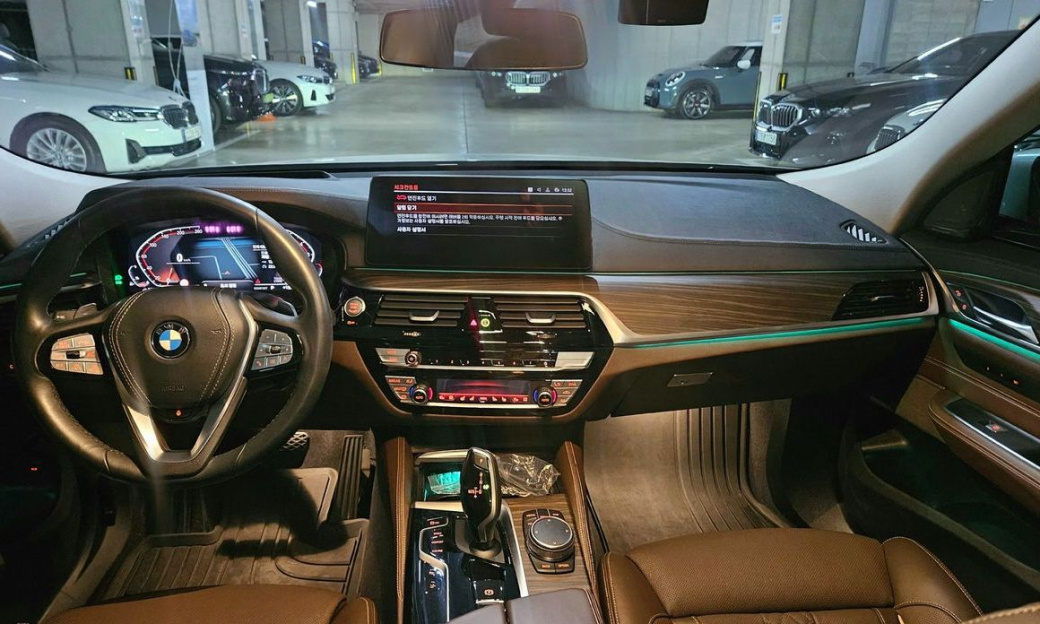 BMW Gran Turismo 630i xDrive Luxury, 2023