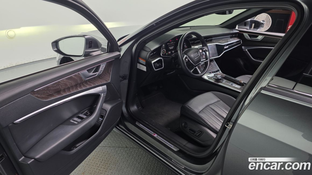 Audi A6 45 TFSI Quattro Premium, 2022