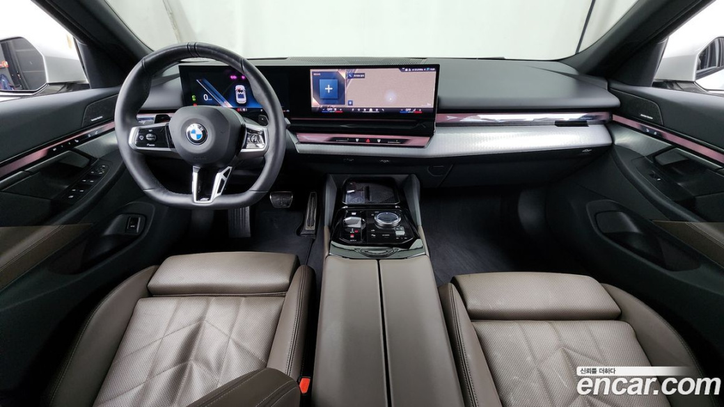 BMW 5-Series 523d M Sport, 2025