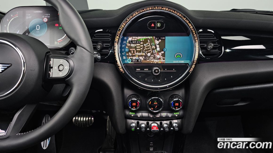 Mini Cooper JCW, 2022