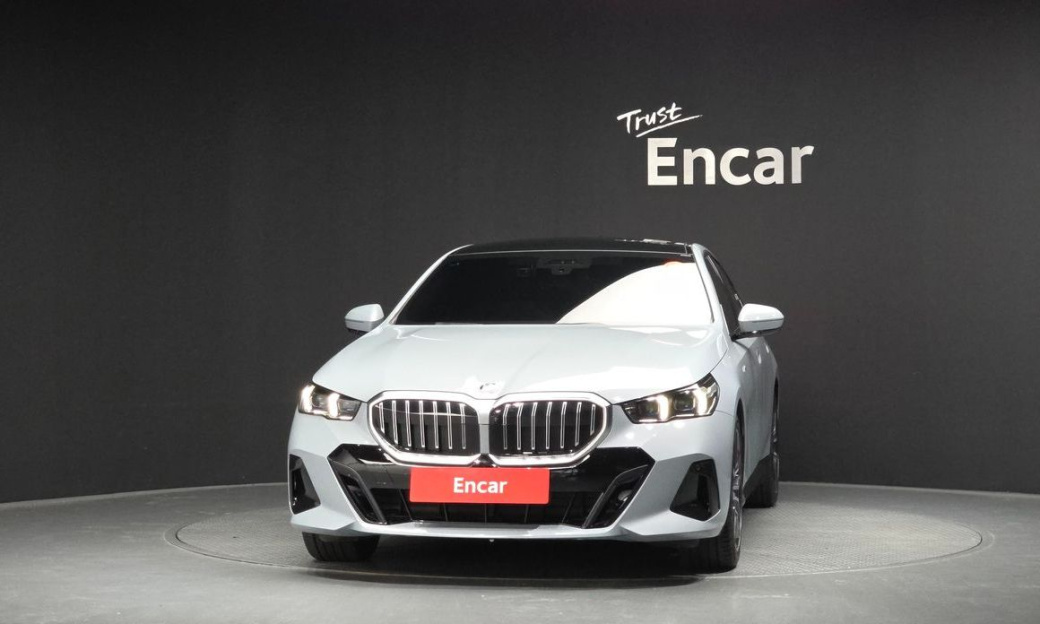 BMW 5-Series 520i M Sport, 2024