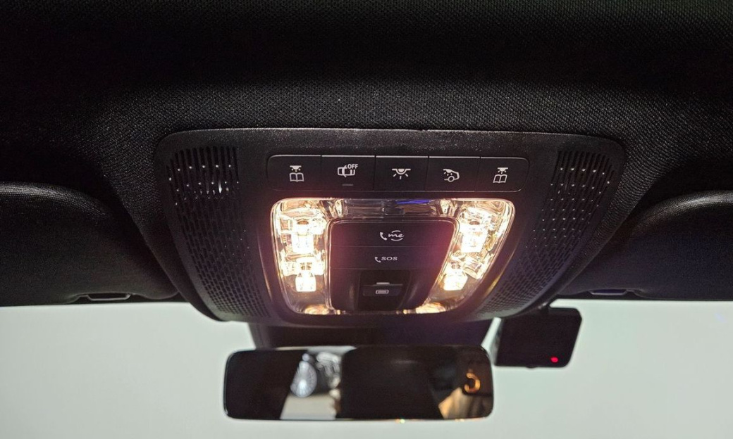 Mercedes-Benz CLA-Class CLA250 4MATIC, 2025