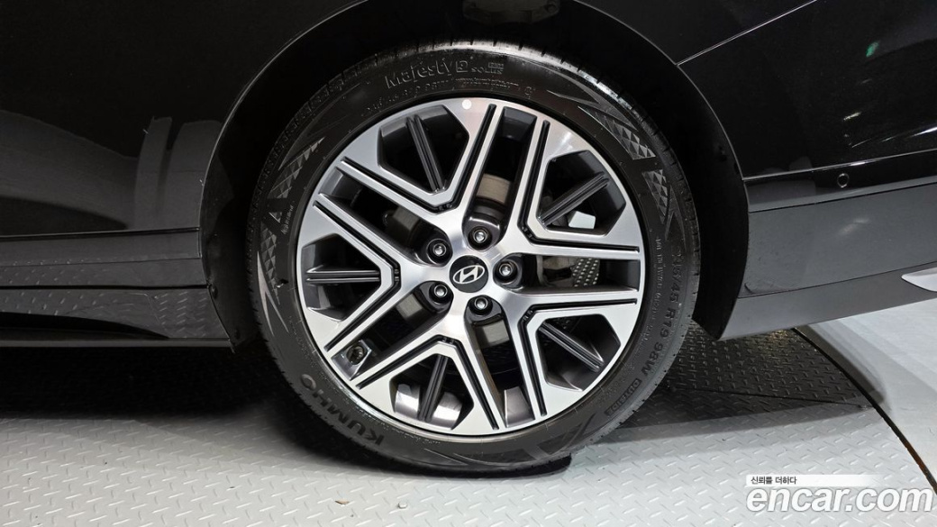 Hyundai Grandeur 2,5 Gasoline 2WD, 2025