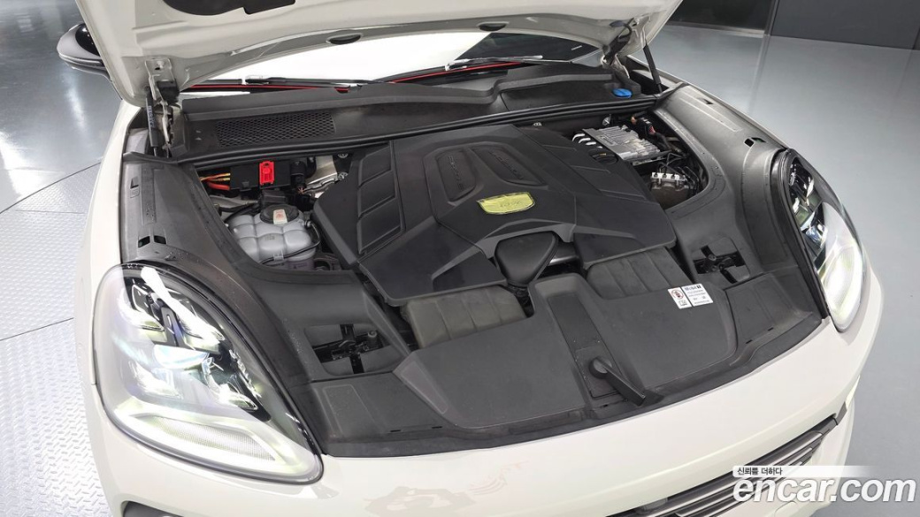 Porsche Cayenne 3.0 Coupe, 2023