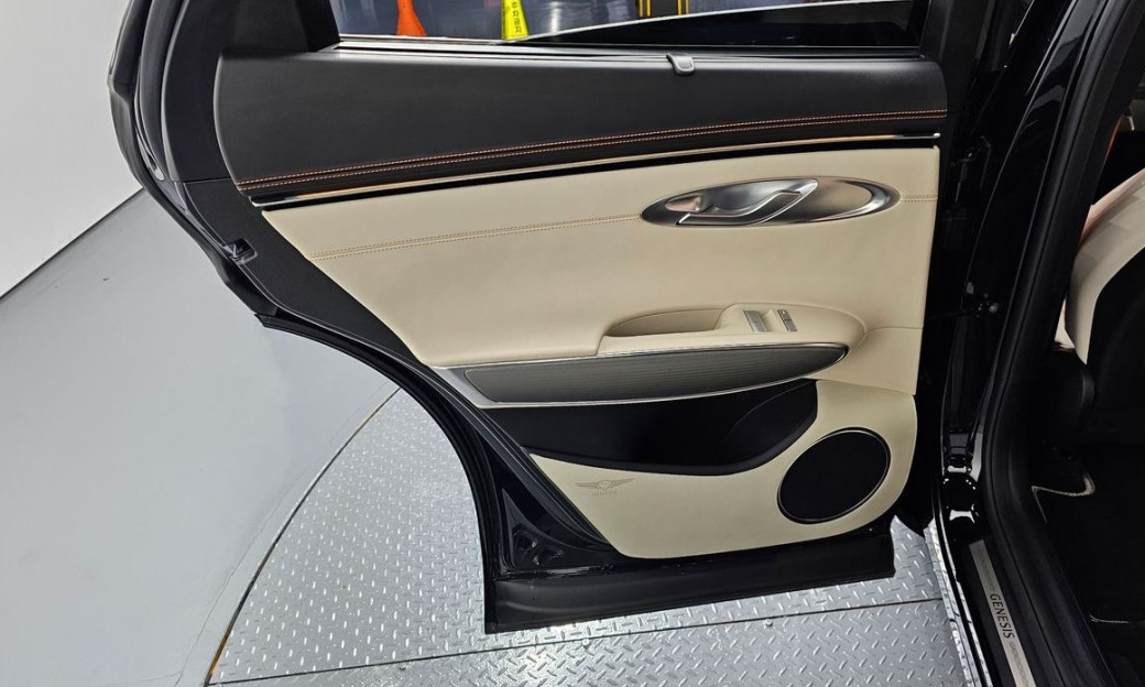 Genesis GV70 2.5T Gasoline AWD, 2025