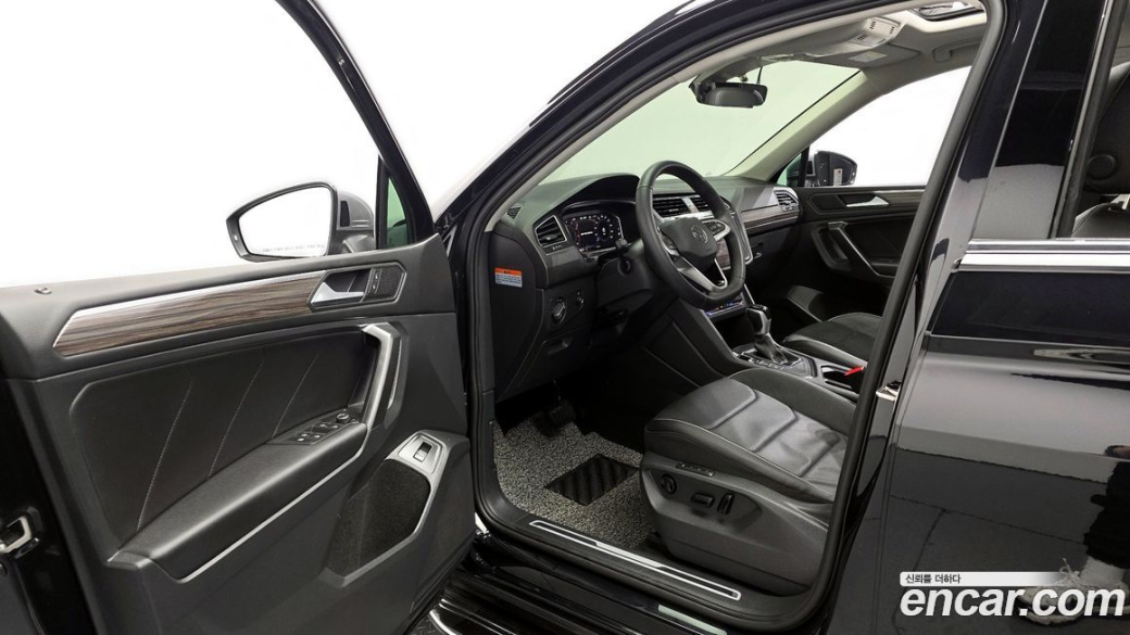 Volkswagen Tiguan 2.0 TSI Prestige, 2023