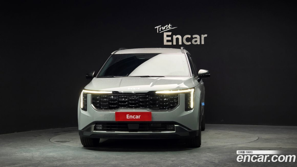 Kia Carnival 9-Seater Gravity, 2025