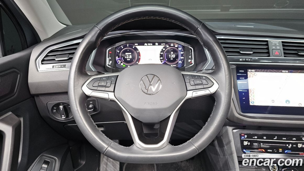 Volkswagen Tiguan 2.0 TSI Prestige, 2024