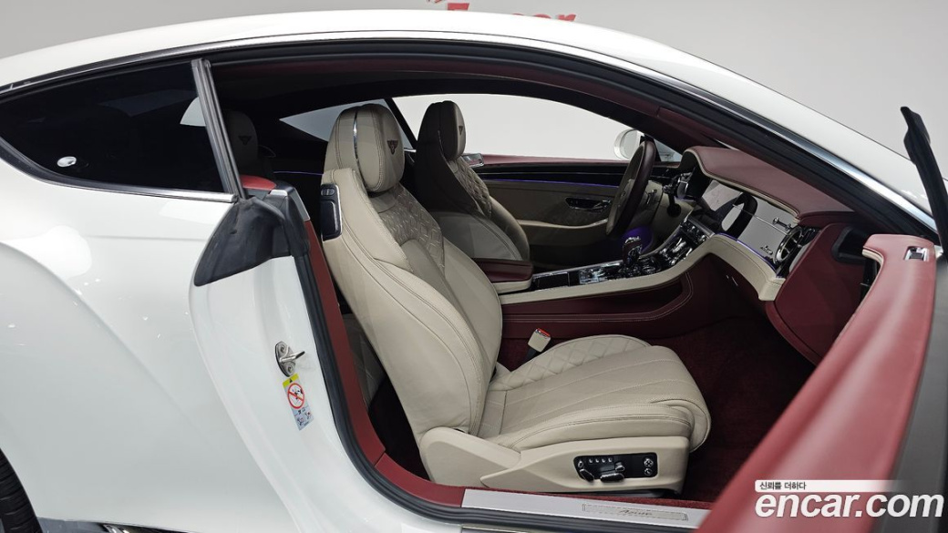Bentley Continental 4.0 GT Azure, 2023