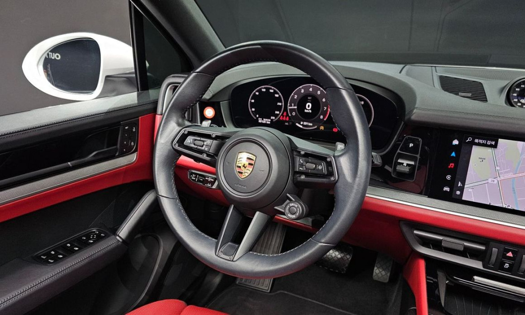 Porsche Cayenne 3.0, 2024