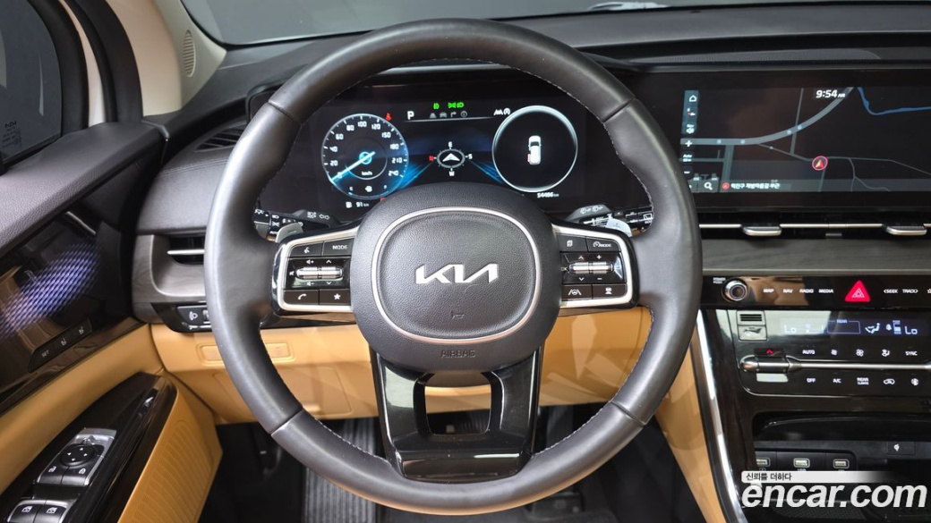 Kia Carnival 9-Seater Signature, 2023