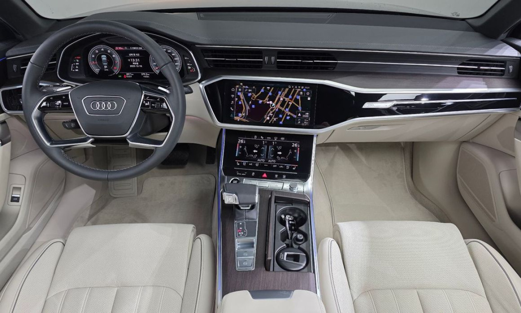 Audi A6 45 TFSI Premium, 2025
