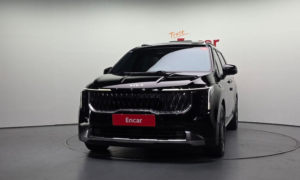 Kia Carnival 9-Seater Signature, 2025