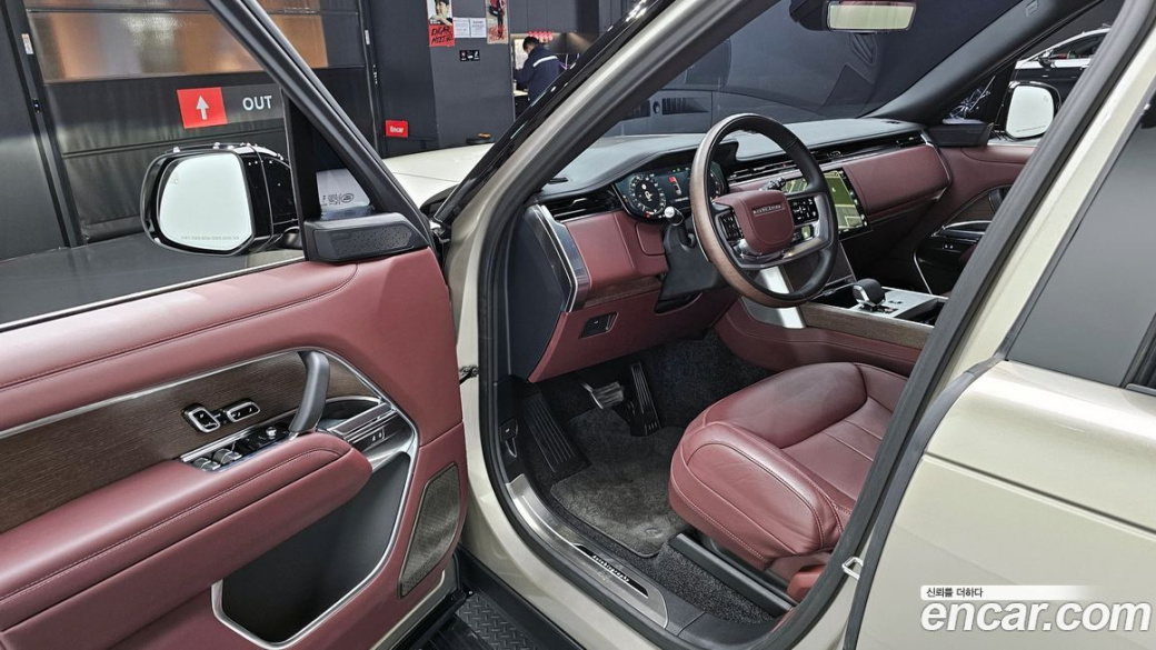Land Rover Range Rover P530 Autobiography Long Wheel Base, 2025