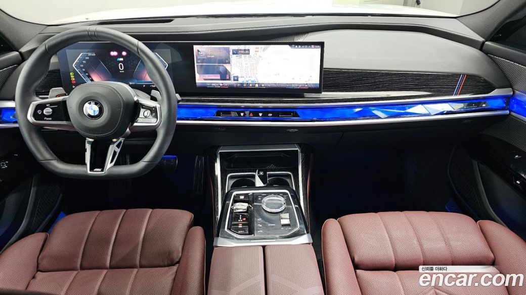 BMW 7-Series 740i xDrive M Sport, 2025