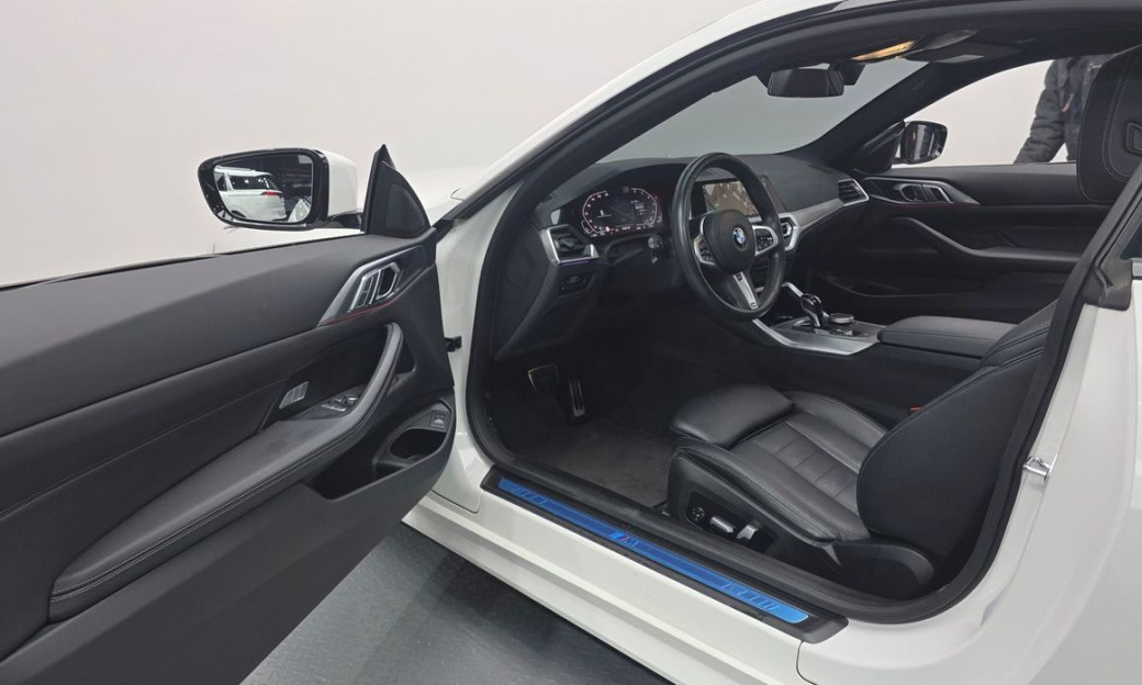 BMW 4-Series 420i M Sport Coupe, 2023