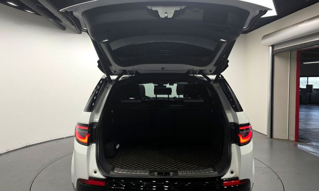 Land Rover Discovery Sport P250 Dynamic SE, 2025