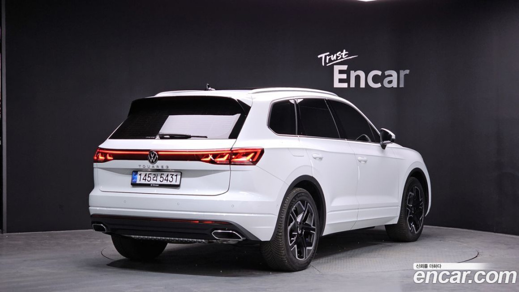 Volkswagen Touareg 3.0 TDI Prestige, 2024