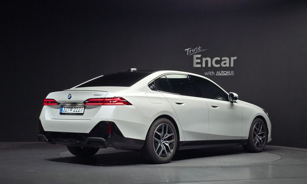 BMW 5-Series 520i Special Edition, 2026