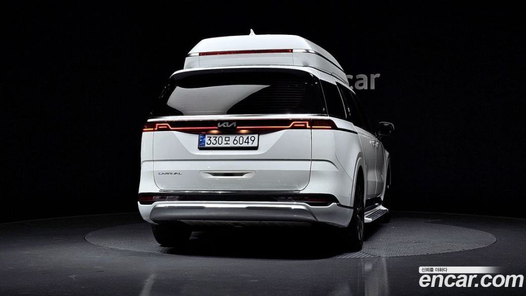 Kia Carnival 9-Seater Hi-Limousine, 2022