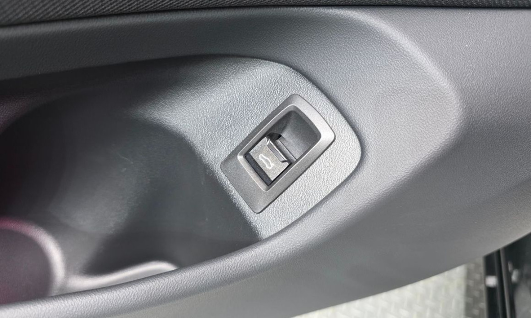 BMW 5-Series 520i M Sport, 2025