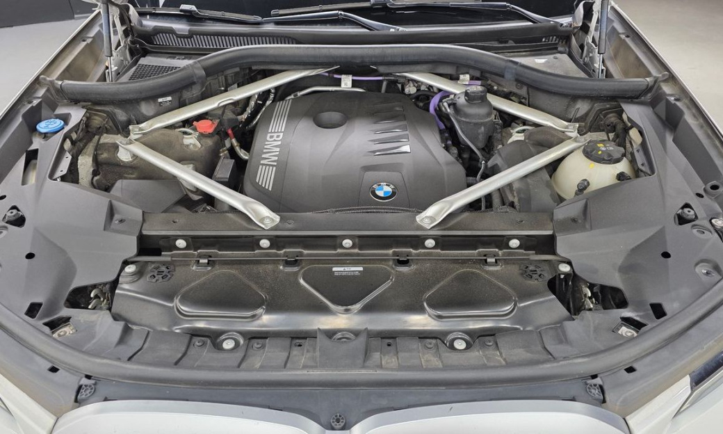 BMW X7 xDrive 40i Design Pure Excellence 6-Seater, 2024