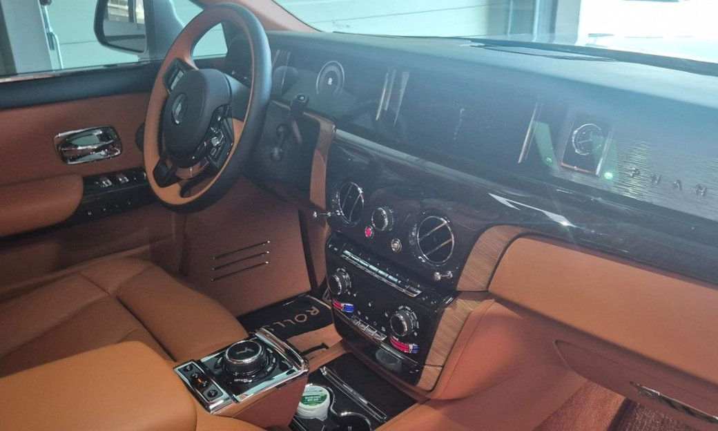 Rolls-Royce Phantom 6.7 V12, 2025