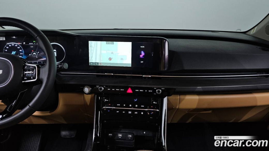 Kia Carnival 7-Seater Signature, 2023