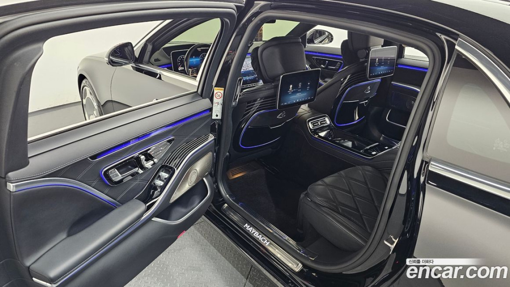 Mercedes-Benz S-Class Maybach S580 4MATIC, 2023