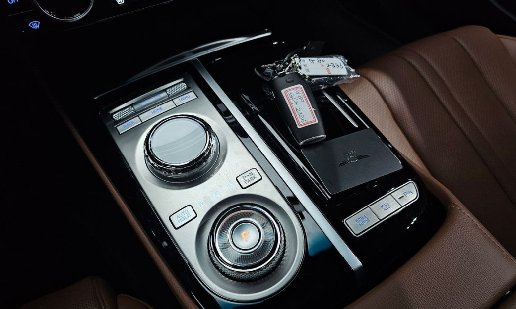 Genesis G80 Gasoline 2.5 Turbo AWD, 2024