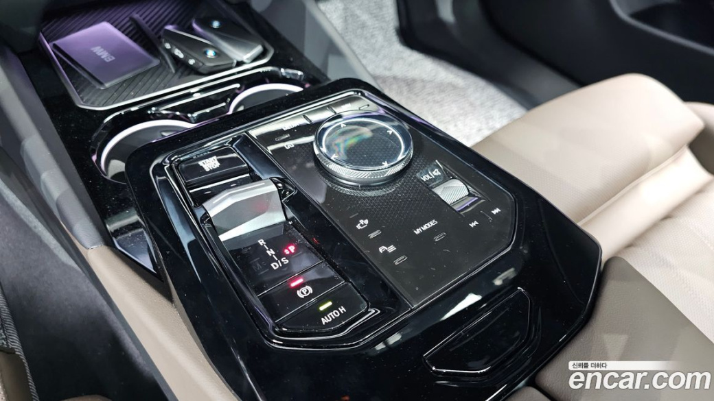 BMW 5-Series 520i M Sport, 2025