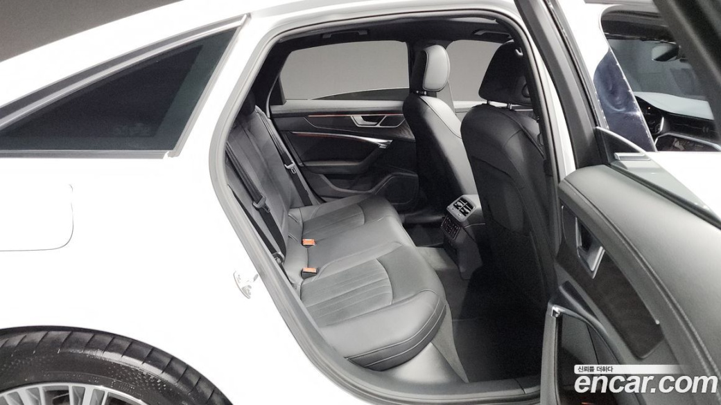 Audi A6 45 TFSI Quattro Premium, 2023