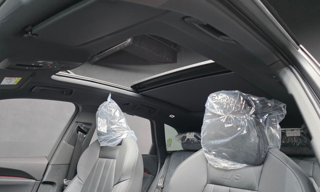 Audi Q5 40 TDI Quattro S Line Black Edition, 2025