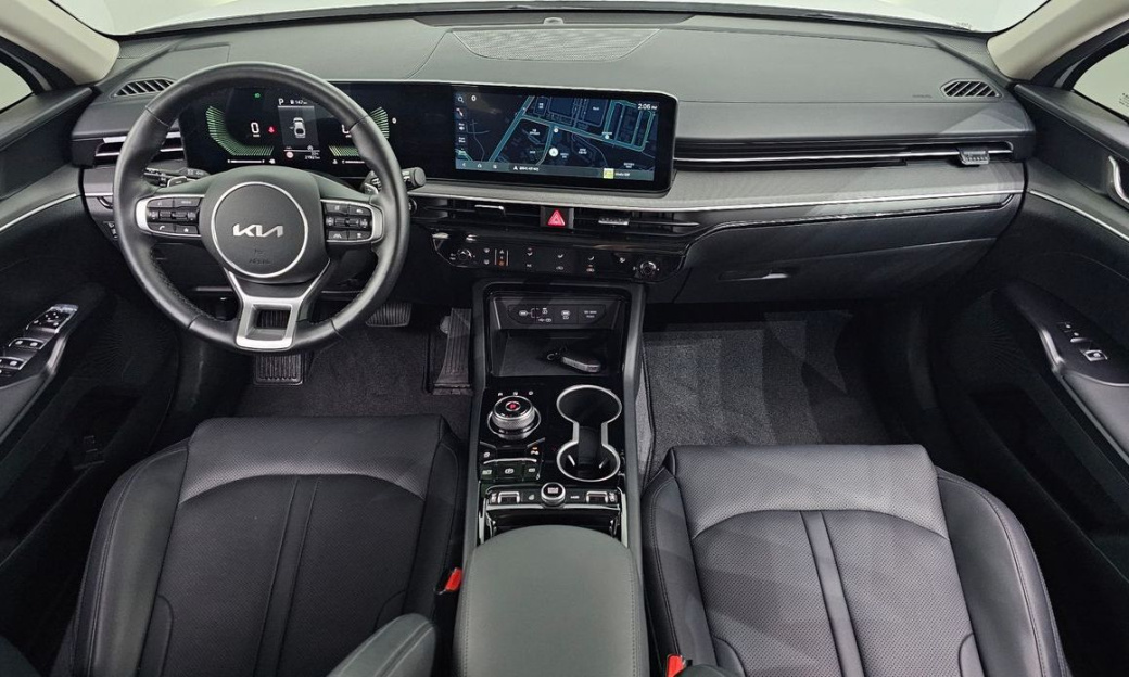 Kia K5 2.0, 2025