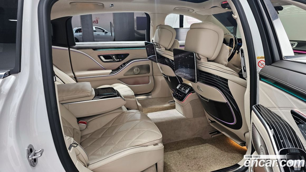 Mercedes-Benz S-Class Maybach S580 4MATIC, 2024