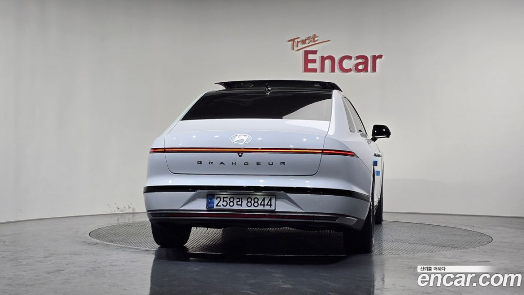 Hyundai Grandeur 2,5 Gasoline 2WD, 2023