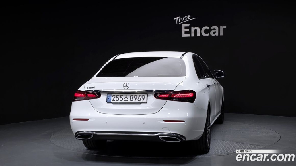 Mercedes-Benz E-Class E250 Avantgarde, 2022