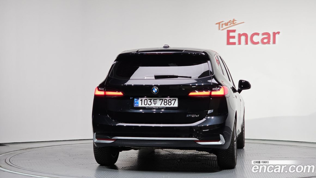 BMW 2-Series 218d Luxury, 2024