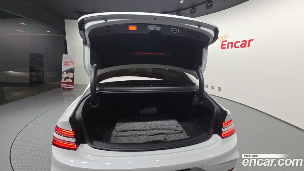 Genesis G80 Gasoline 2.5 Turbo 2WD, 2025