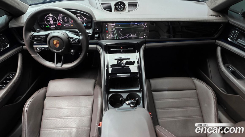 Porsche Panamera 4.0 GTS, 2025
