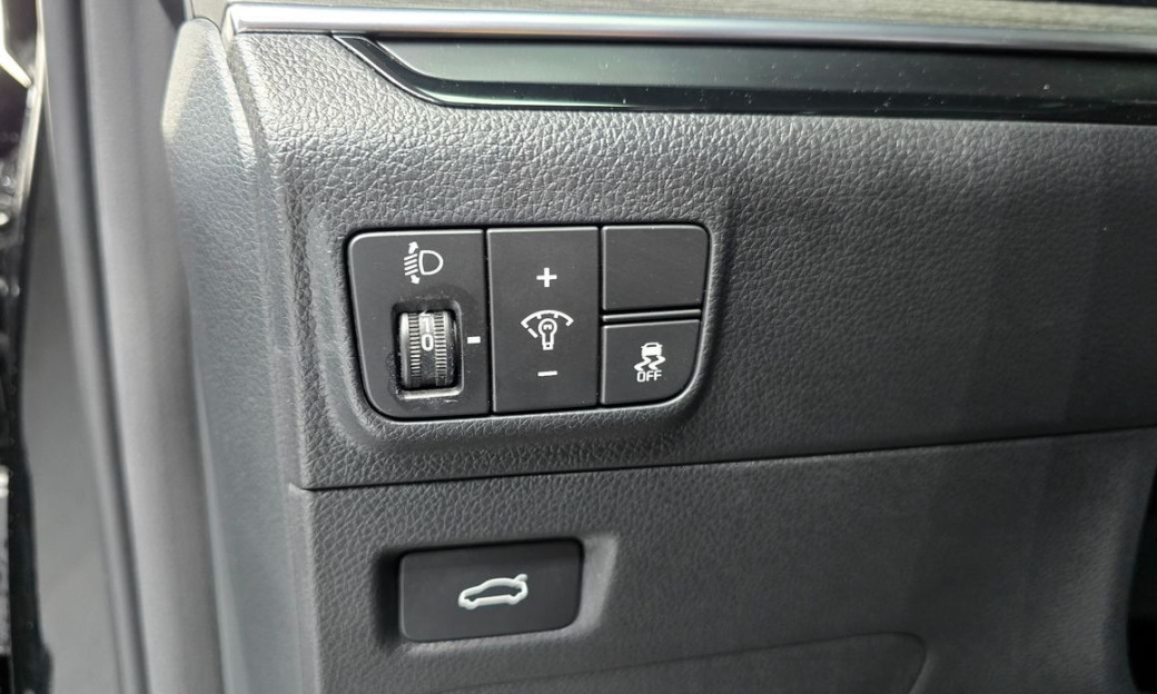 Kia K5 2.0, 2024