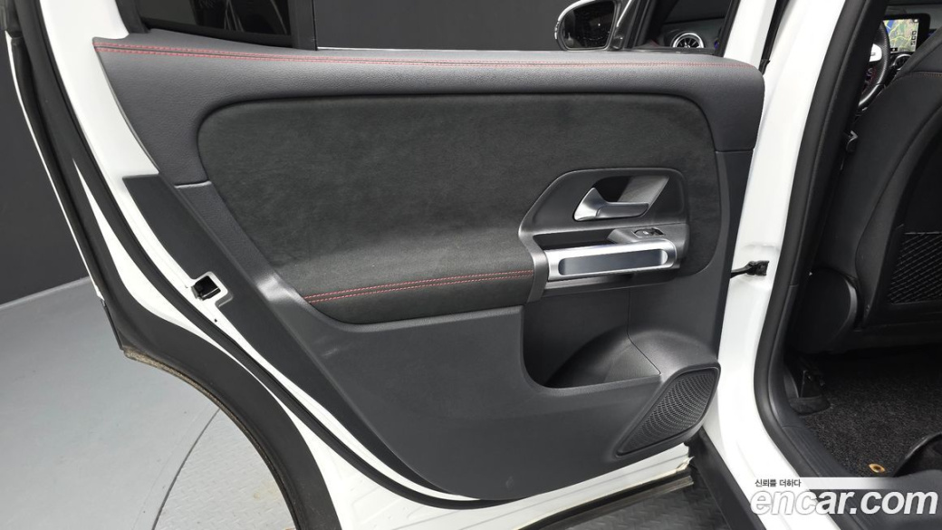 Mercedes-Benz GLB-Class GLB250 4MATIC, 2023