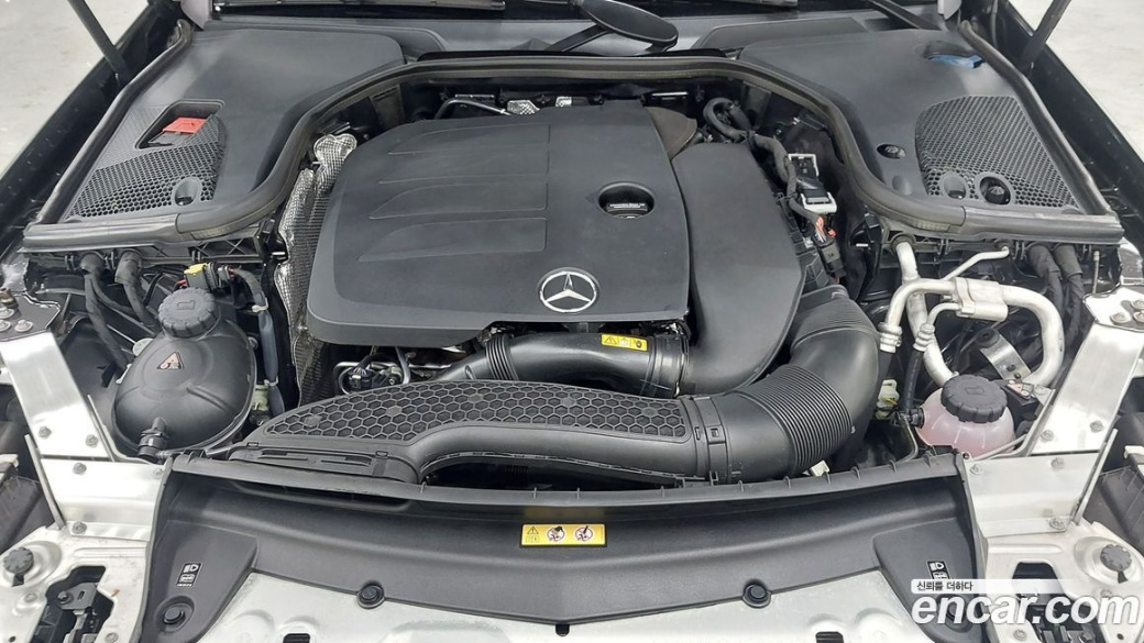 Mercedes-Benz E-Class E350 4MATIC Avantgarde, 2022
